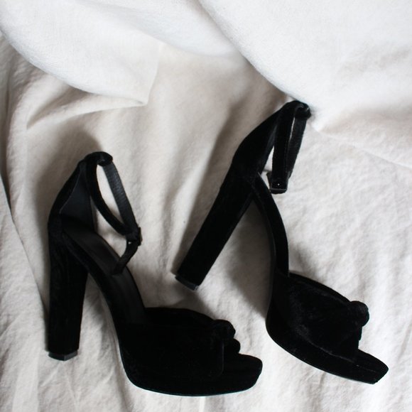 Joie Black Velvet Open-toe Buckle Closure Heels Sandals 6.5 - Picture 7 of 9